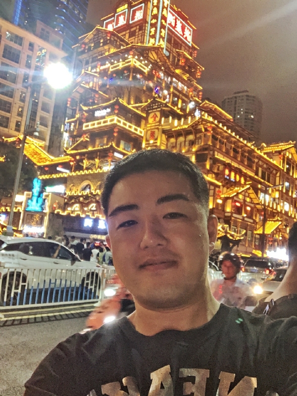 钢铁侠的第一张照片--大连交友中心