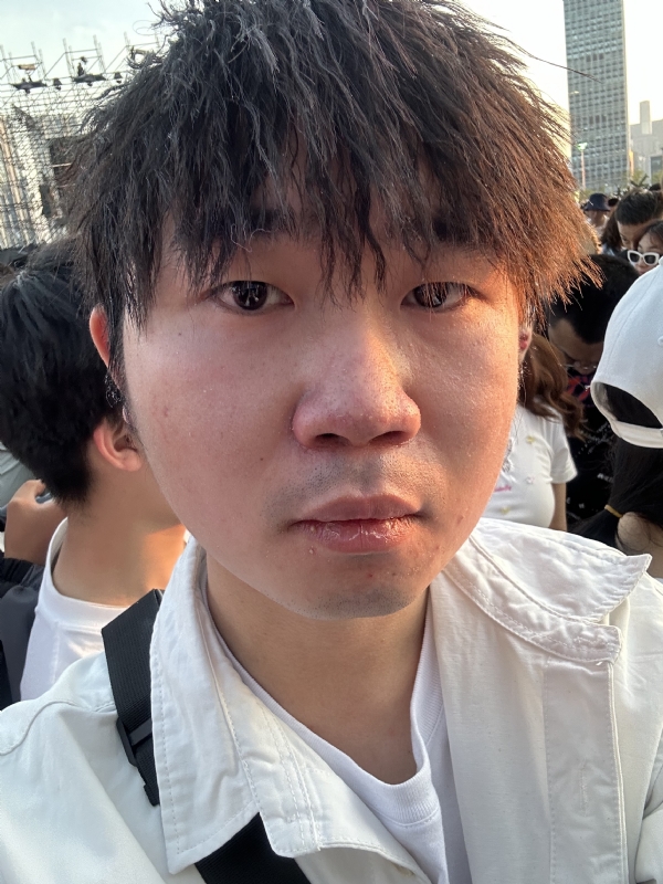 会修电脑的小杨的第一张照片--大连交友中心