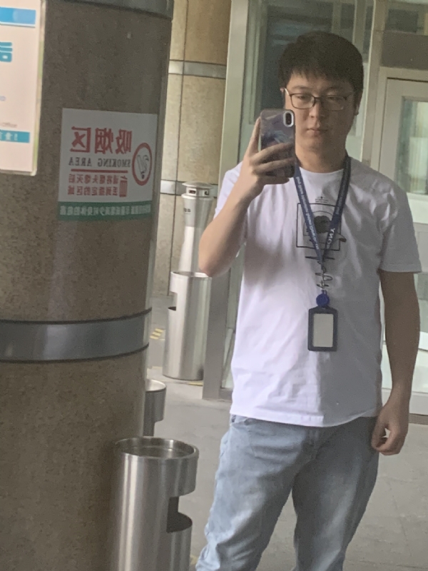 潜伏的第一张照片--大连交友中心